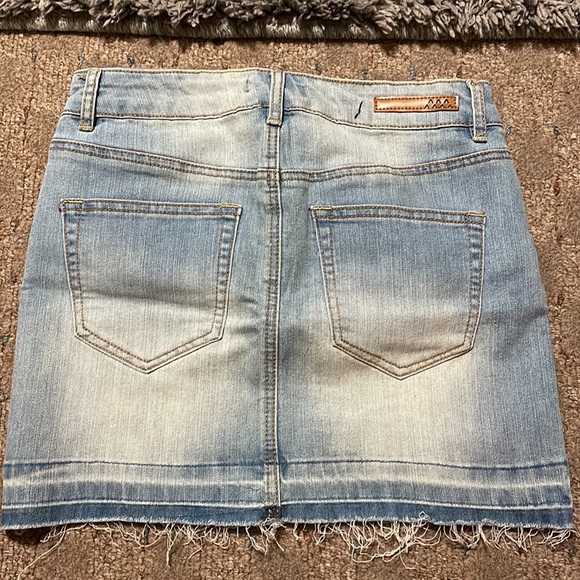 Brand new dollhouse Jean skirt - Picture 2 of 2